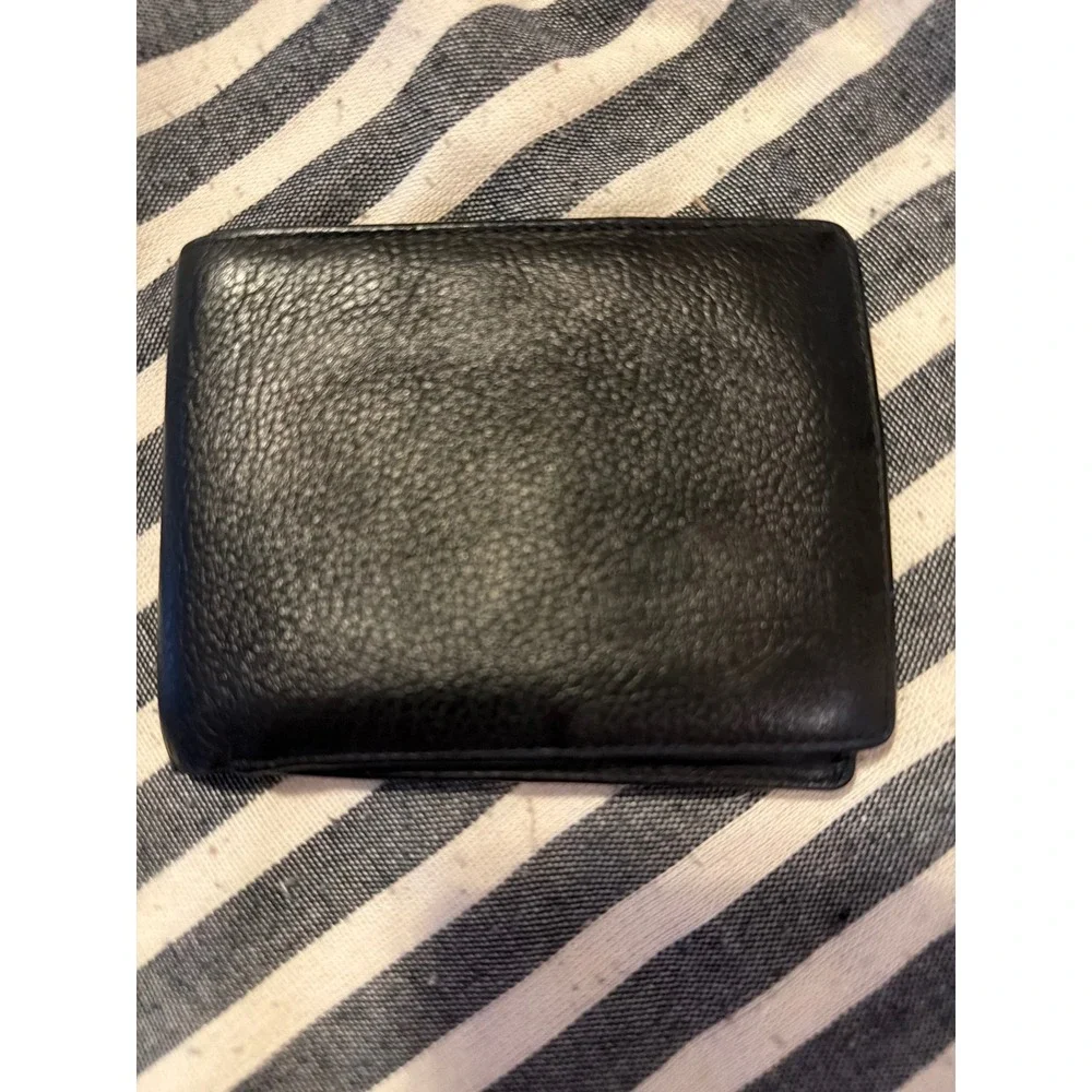 Harley-Davidson Mens Black Pebbled Leather Bifold Wallet Embossed Logo
